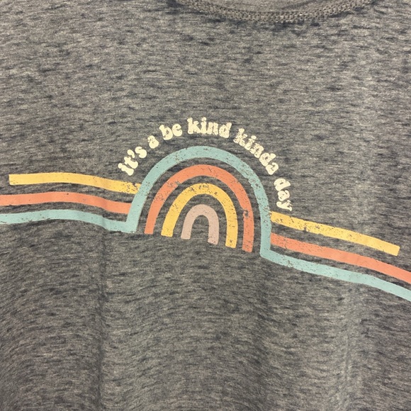 NWT T-shirts.C&C California surf. It’s a be kind kinda day. Great Layering tee! - Picture 3 of 4